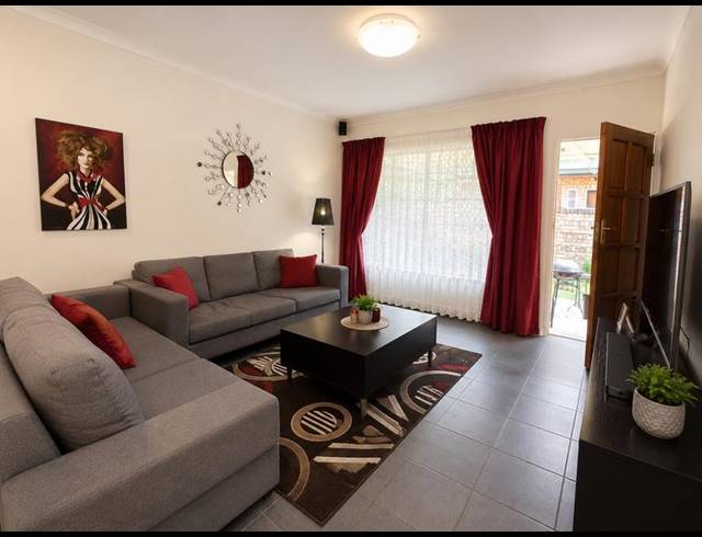2 BEDROOM TOWNHOUSE FOR SALE IN ELARDUSPARK